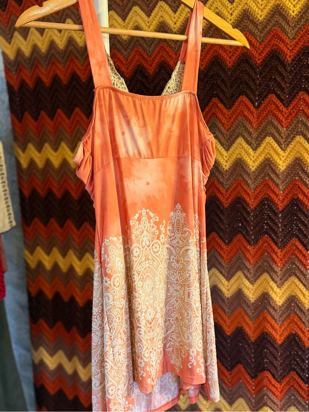 VENUS Y2K Coral Orange Tank with Gold Beaded Embellishment - Picture 2 of 4